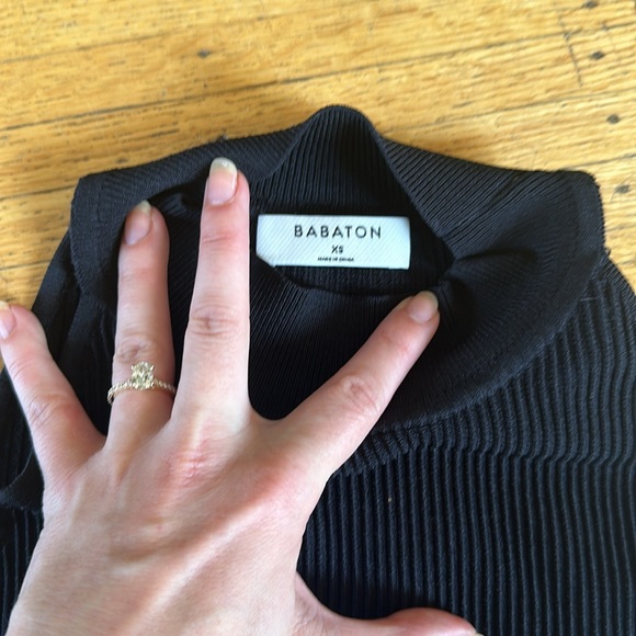 Babaton XS high neck top - Picture 3 of 5